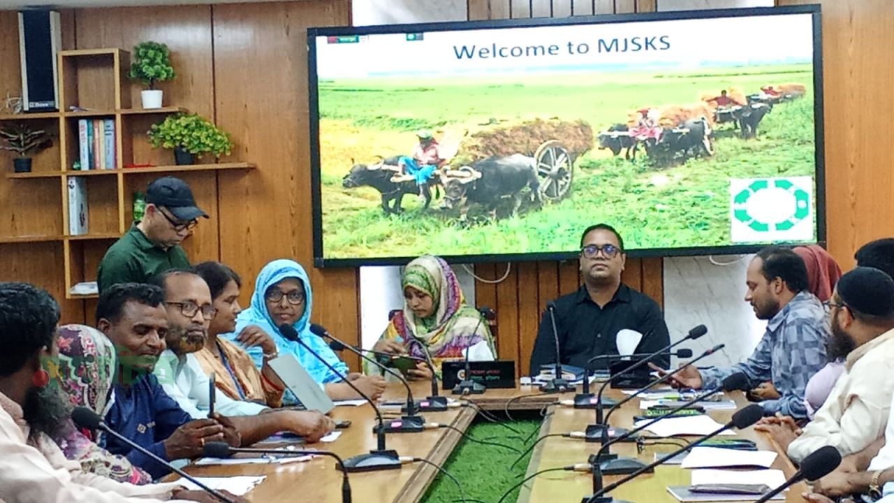 উলিপুরে ‘কমিউনিটি অ্যাকশন ফর ক্লাইমেট জাস্টিস অ্যান্ড নেটওয়ার্কিং’ প্রকল্প অবহিতকরণ সভা অনুষ্ঠিত