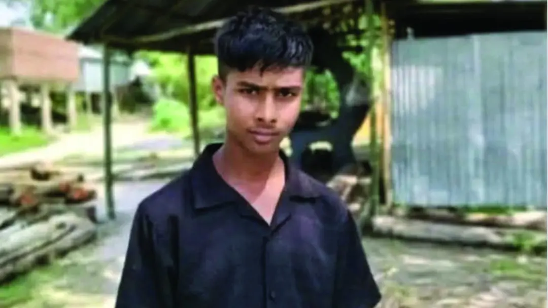 শাশুড়ির সামনে বাবার থাপ্পড়, ছেলের ছুরিকাঘাতে প্রাণ গেল বাবার